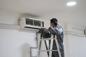 Teknisi Cuci AC 1